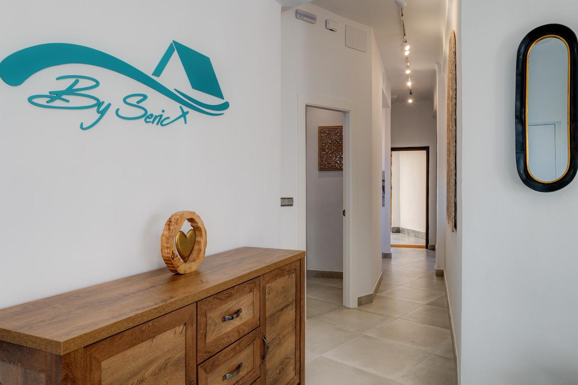 Penthouse Tribuna Center By Seric,15' Walking To The